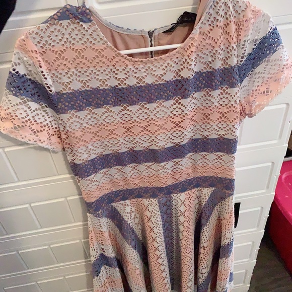 BCBGMAXAZRIA Renley Dress Size M - Picture 5 of 5